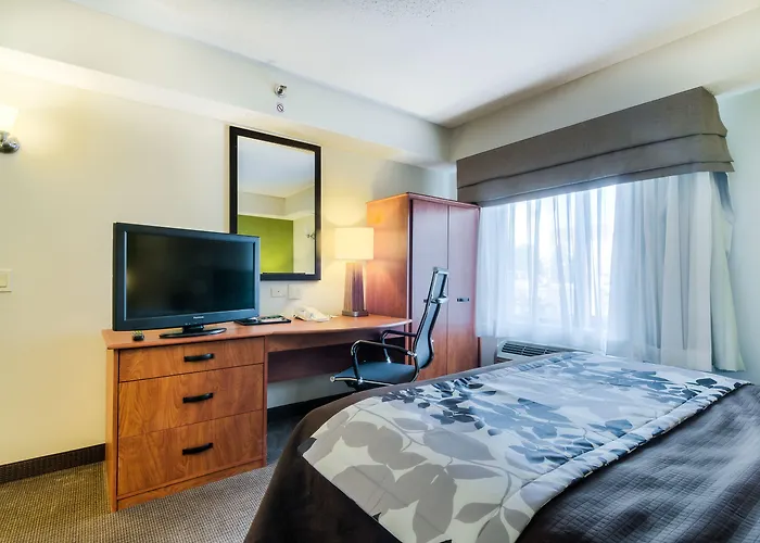 Sleep Midway Airport 4*
