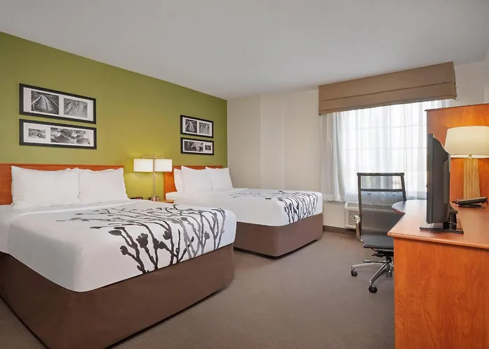 Sleep Midway Airport 4*