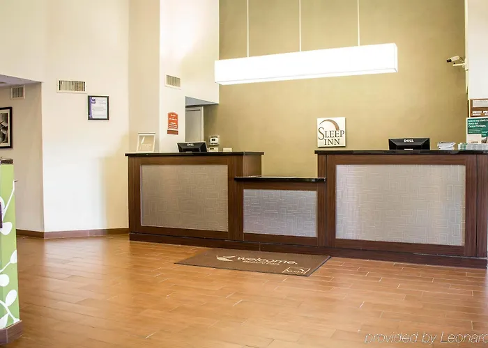 Sleep Midway Airport 4*